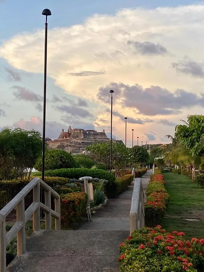 Habitación con entrada independiente cerca al centro histórico Cartagena