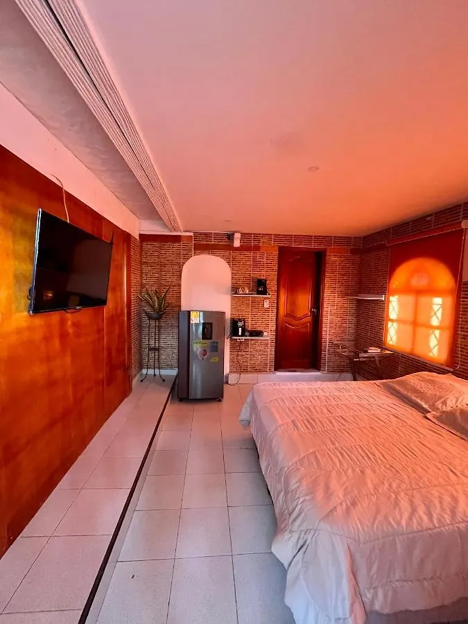 Habitación con entrada independiente cerca al centro histórico Cartagena 0*,