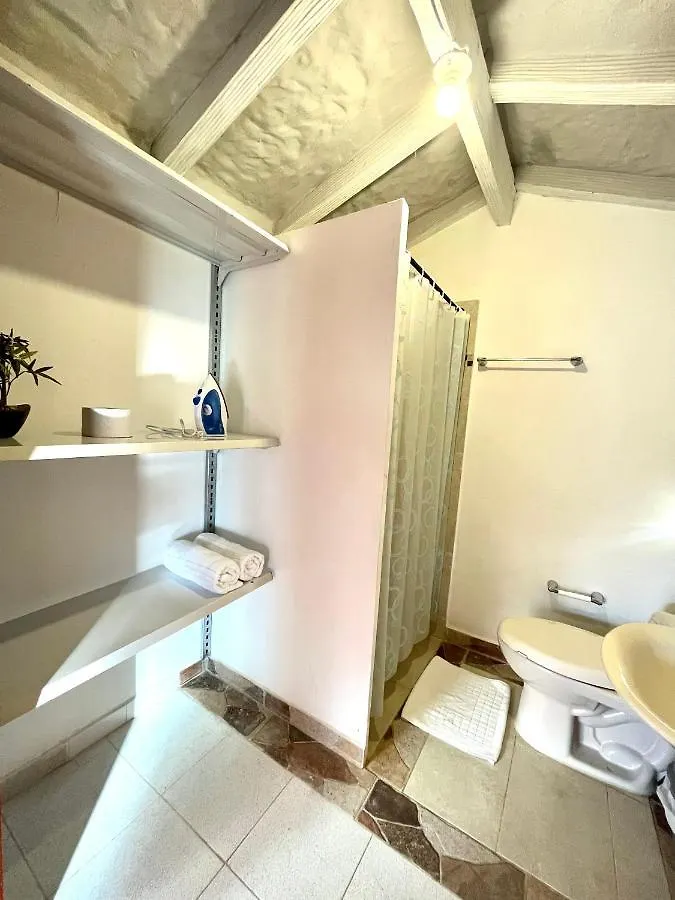 Habitación con entrada independiente cerca al centro histórico Cartagena
